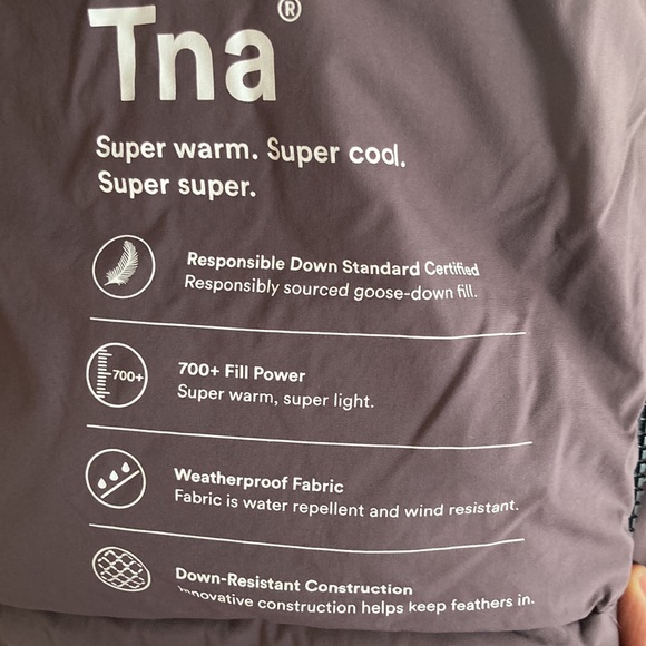 Aritzia Super Puff - Picture 8 of 12